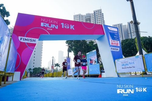 Race photo from Nu Skin Run 10K