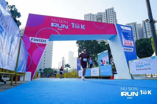 Race photo from Nu Skin Run 10K