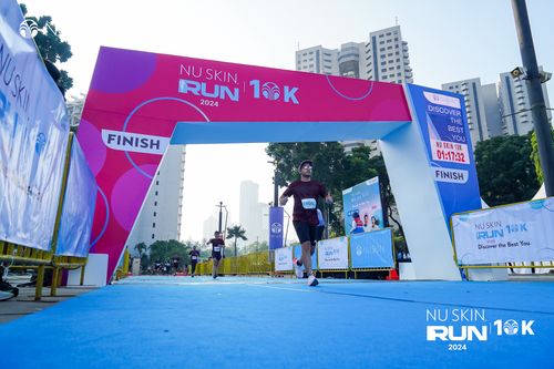 Race photo from Nu Skin Run 10K