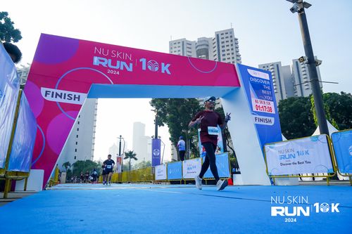 Race photo from Nu Skin Run 10K