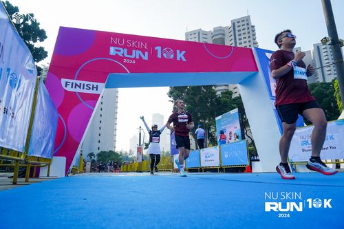 Race photo from Nu Skin Run 10K