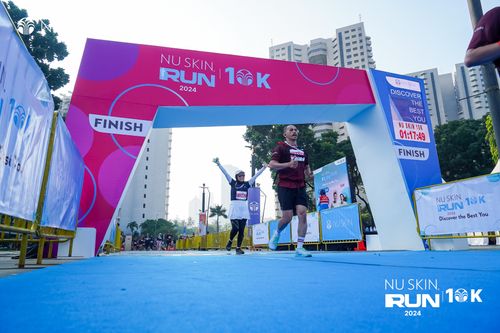 Race photo from Nu Skin Run 10K
