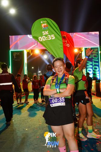 Race photo from PIK NITE RUN 2025