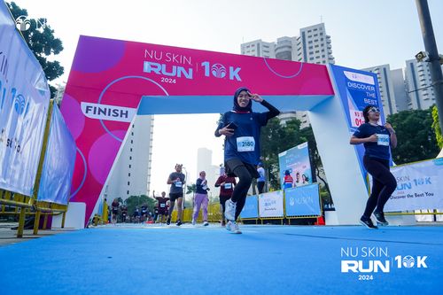 Race photo from Nu Skin Run 10K