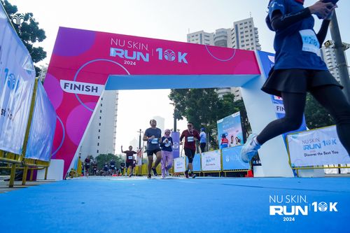 Race photo from Nu Skin Run 10K