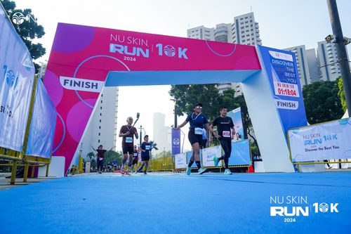 Race photo from Nu Skin Run 10K
