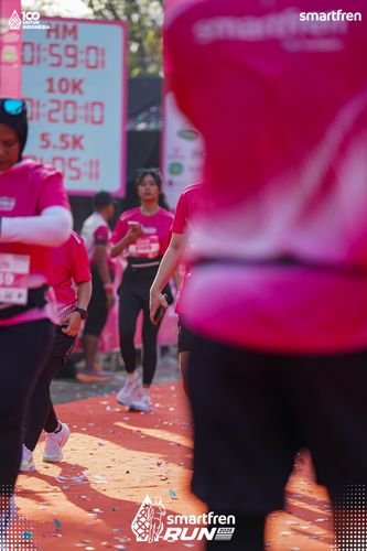Race photo from Smartfren Run 2025 
