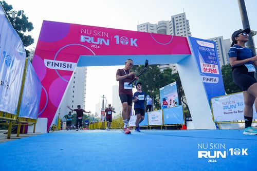 Race photo from Nu Skin Run 10K