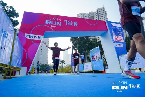 Race photo from Nu Skin Run 10K