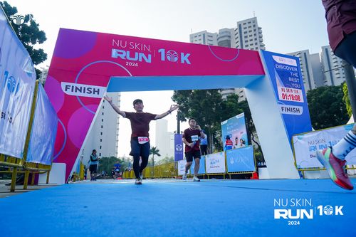 Race photo from Nu Skin Run 10K