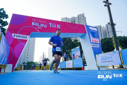 Race photo from Nu Skin Run 10K