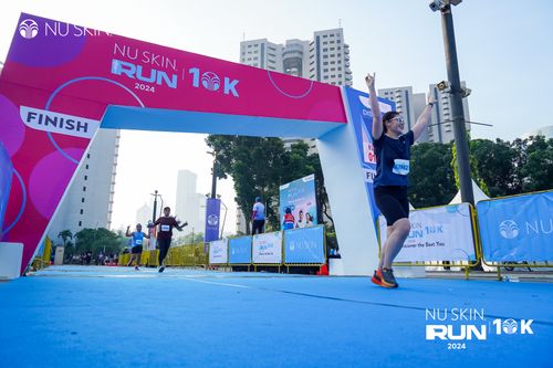 Race photo from Nu Skin Run 10K