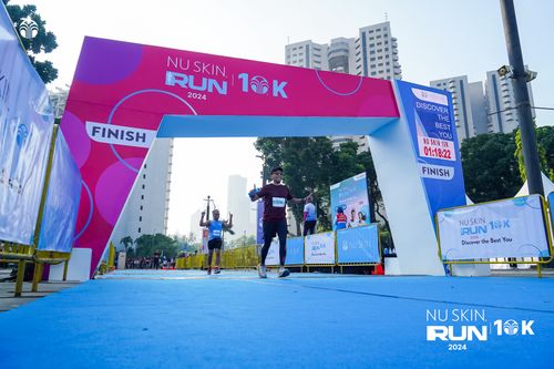 Race photo from Nu Skin Run 10K
