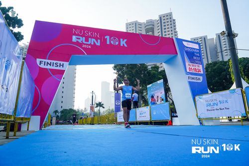 Race photo from Nu Skin Run 10K