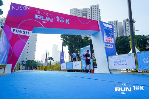 Race photo from Nu Skin Run 10K