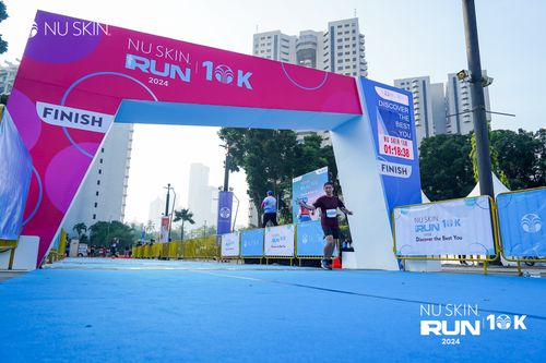 Race photo from Nu Skin Run 10K