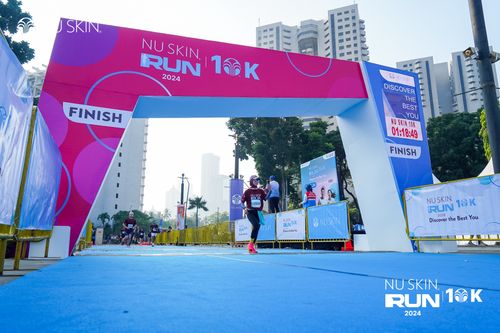 Race photo from Nu Skin Run 10K