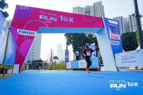 Race photo from Nu Skin Run 10K