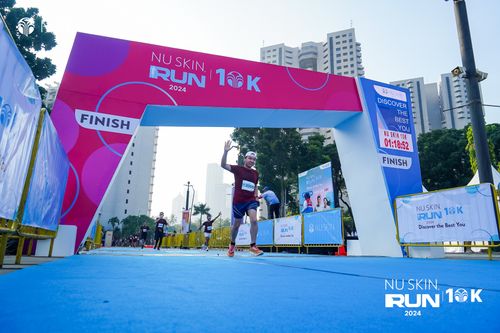 Race photo from Nu Skin Run 10K