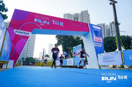 Race photo from Nu Skin Run 10K