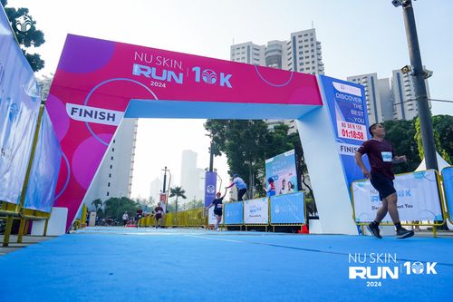 Race photo from Nu Skin Run 10K