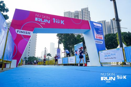 Race photo from Nu Skin Run 10K