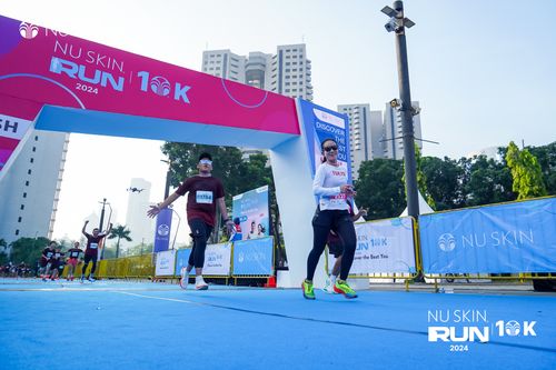 Race photo from Nu Skin Run 10K