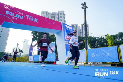 Race photo from Nu Skin Run 10K