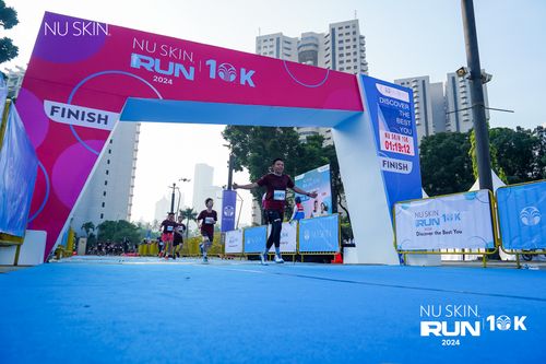Race photo from Nu Skin Run 10K