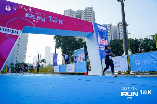 Race photo from Nu Skin Run 10K
