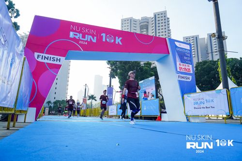 Race photo from Nu Skin Run 10K