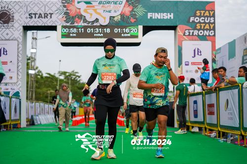 Race photo from Arutmin Borneo Run 2024