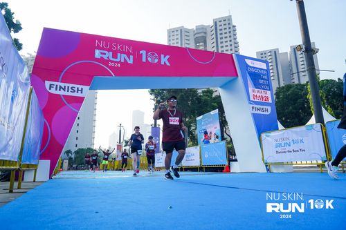 Race photo from Nu Skin Run 10K