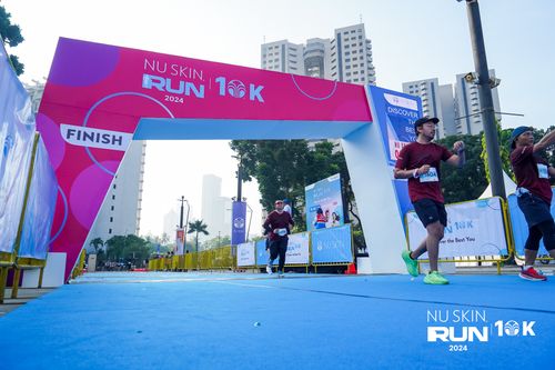 Race photo from Nu Skin Run 10K