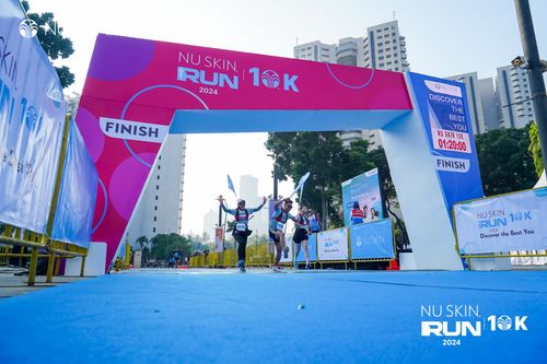 Race photo from Nu Skin Run 10K