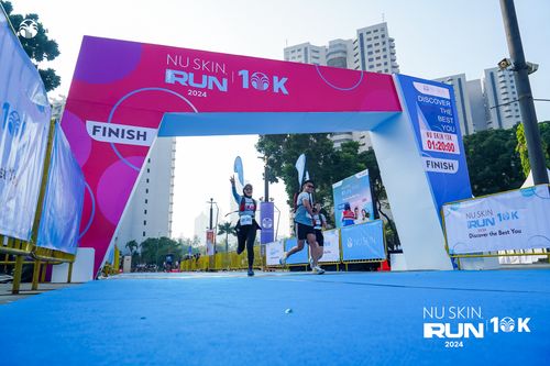 Race photo from Nu Skin Run 10K