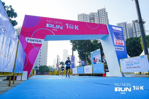 Race photo from Nu Skin Run 10K