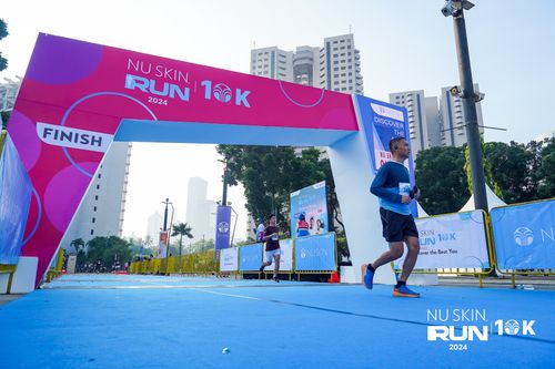 Race photo from Nu Skin Run 10K