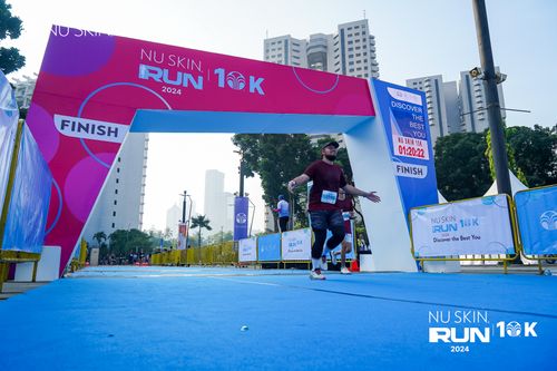 Race photo from Nu Skin Run 10K