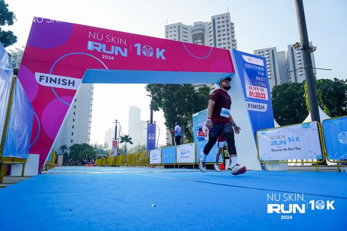 Race photo from Nu Skin Run 10K