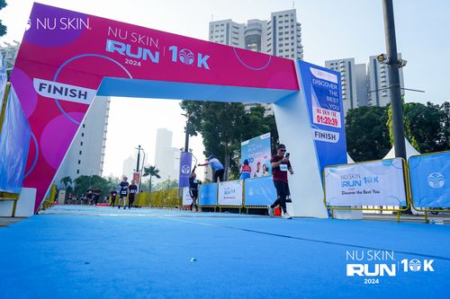 Race photo from Nu Skin Run 10K