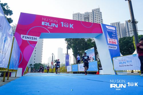 Race photo from Nu Skin Run 10K