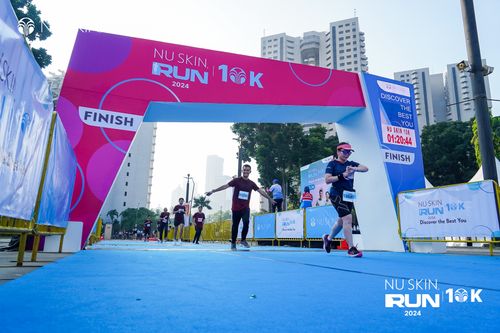 Race photo from Nu Skin Run 10K