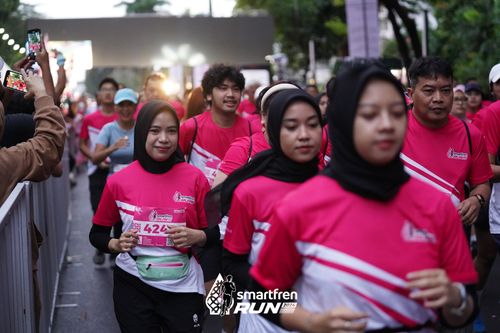 Race photo from Smartfren Run 2024