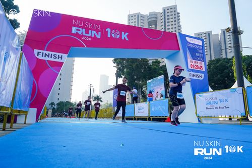 Race photo from Nu Skin Run 10K