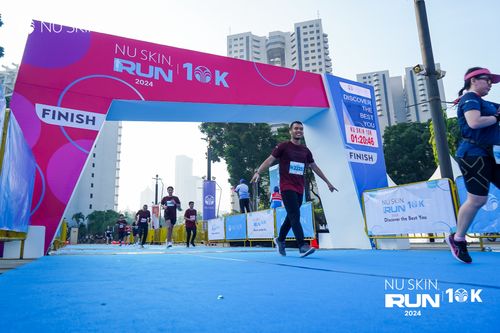 Race photo from Nu Skin Run 10K