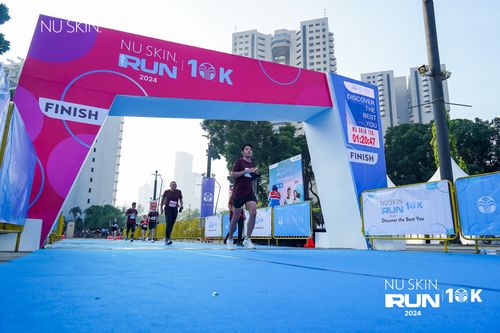 Race photo from Nu Skin Run 10K