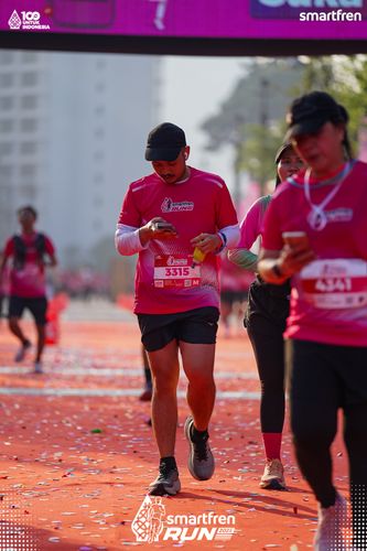 Race photo from Smartfren Run 2025 