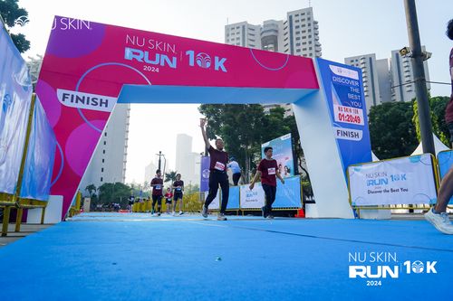 Race photo from Nu Skin Run 10K