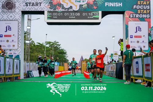 Race photo from Arutmin Borneo Run 2024